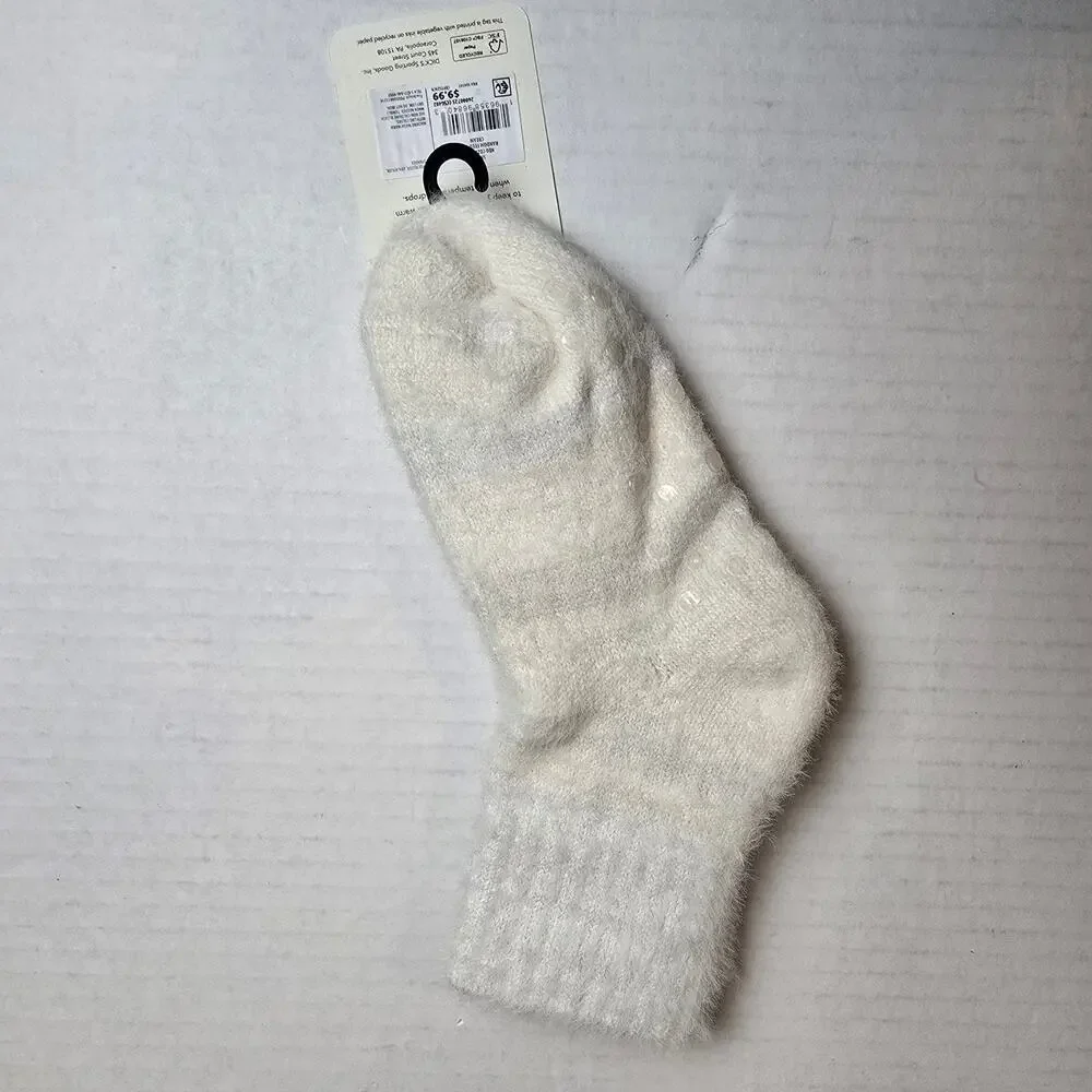 Northeast Outfitters Cozy Cabin Socks Youth Size 10K-4 Aloe Infused Grippy Cream